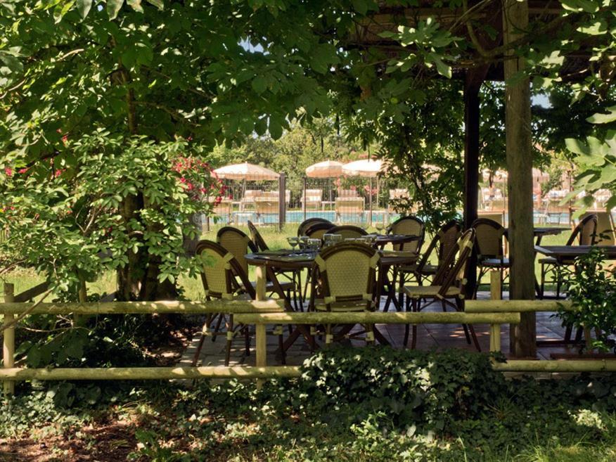Hotel-Restaurant Le Moulin De La Camandoule ฟายองซ์ ภายนอก รูปภาพ